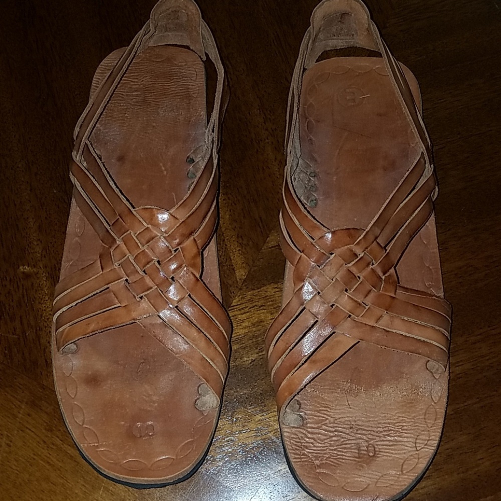 Leather sandals